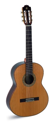GUITARRA CL�SICA ADMIRA A1 SERIE ARTESAN�A ADM01