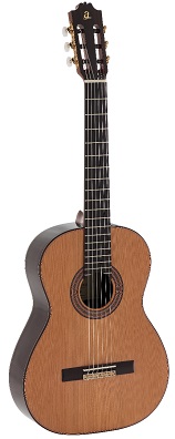 GUITARRA CL�SICA ADMIRA A50 ELECTRIFICADA CON FISHMAN SERIE ARTESAN�A
